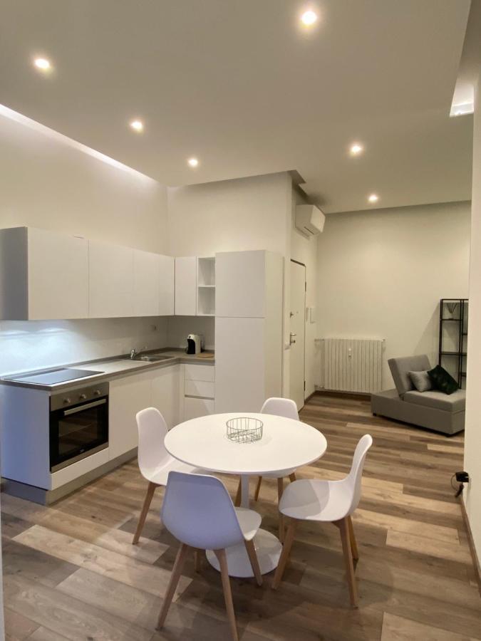 Suite Boutique Moscova Милано Екстериор снимка
