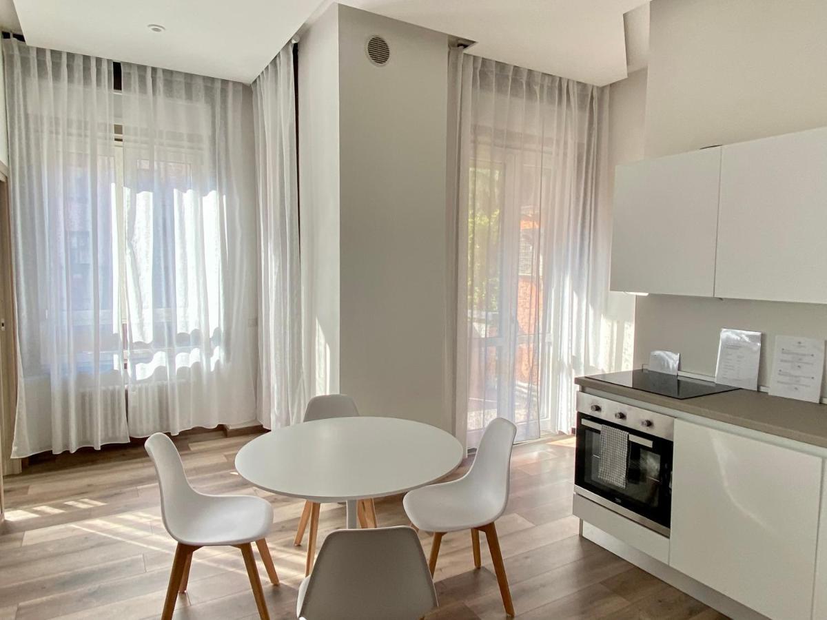 Suite Boutique Moscova Милано Екстериор снимка