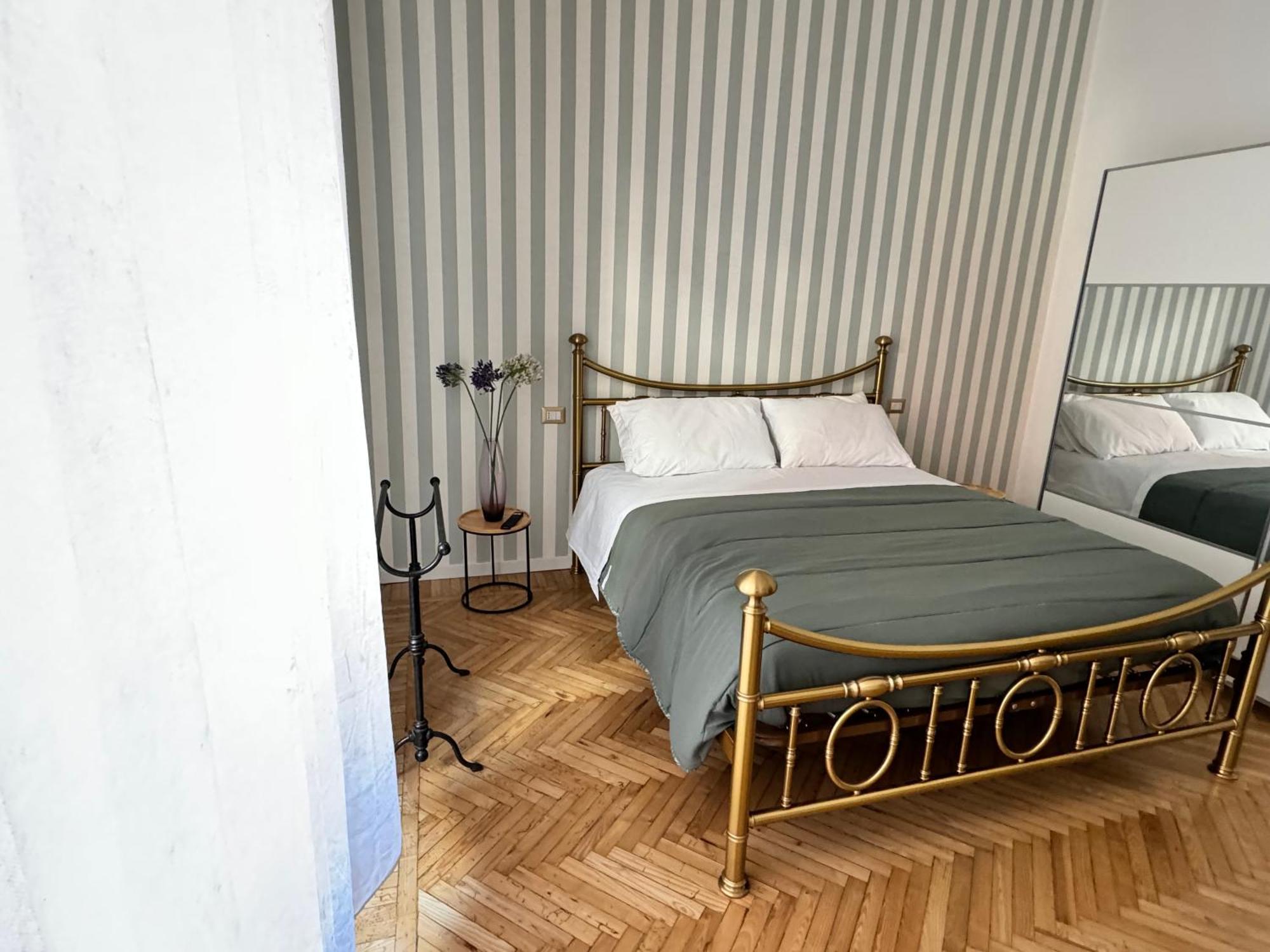 Suite Boutique Moscova Милано Екстериор снимка